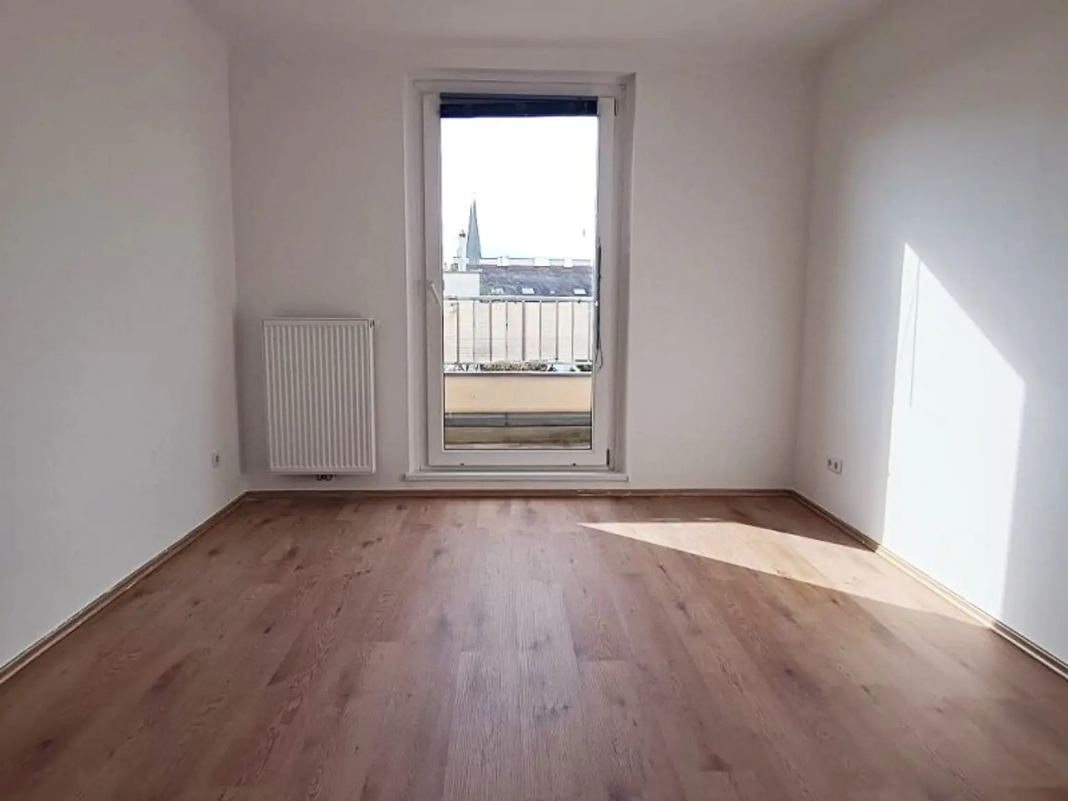 WALDMÜLLERGASSE, ERSTBEZUG, 40 m2 Neubau mit Balkon, 1 Zimmer, Küche, Duschbad, Parketten, Augarten-Nähe