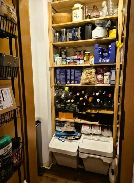 geräumiger Vorratsraum