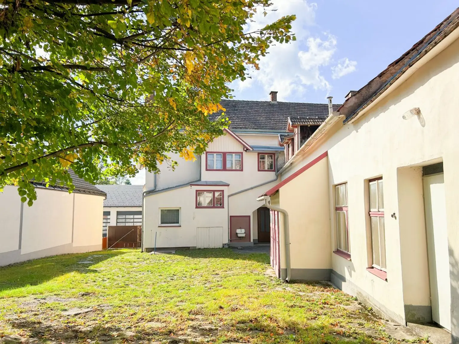 [06673] Vielseitiges Anwesen - Gasthaus, Einfamilienhaus oder beides