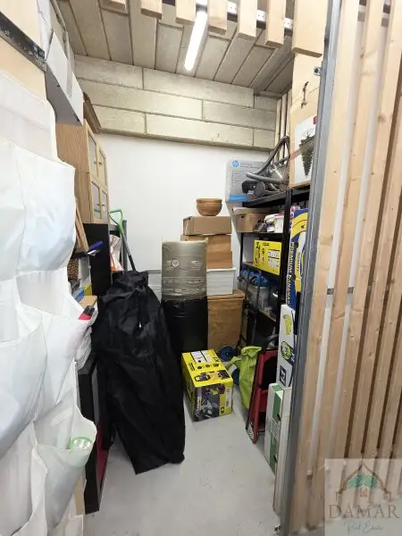 Traumhafte 4-Zimmer-Dachgeschoßwohnung mit großer 65m² Terrasse und Garagenplatz in 1220 Wien – Jetzt zugreifen!