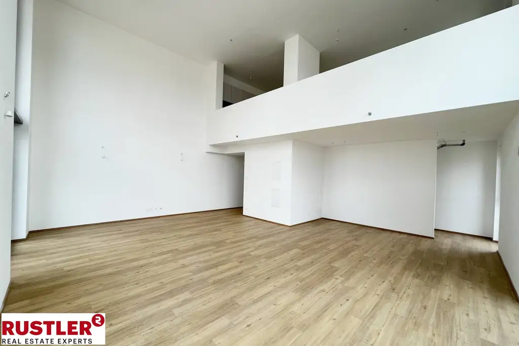 Der nächste Level für Ihr Business: Hochwertige Bürofläche mit Galerie und Aussicht