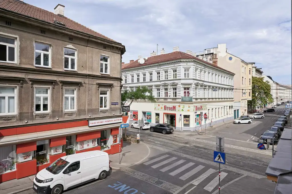 Ideal für Paare oder kleine Familien – frisch renovierte 3-Zimmer-Altbau Wohnung