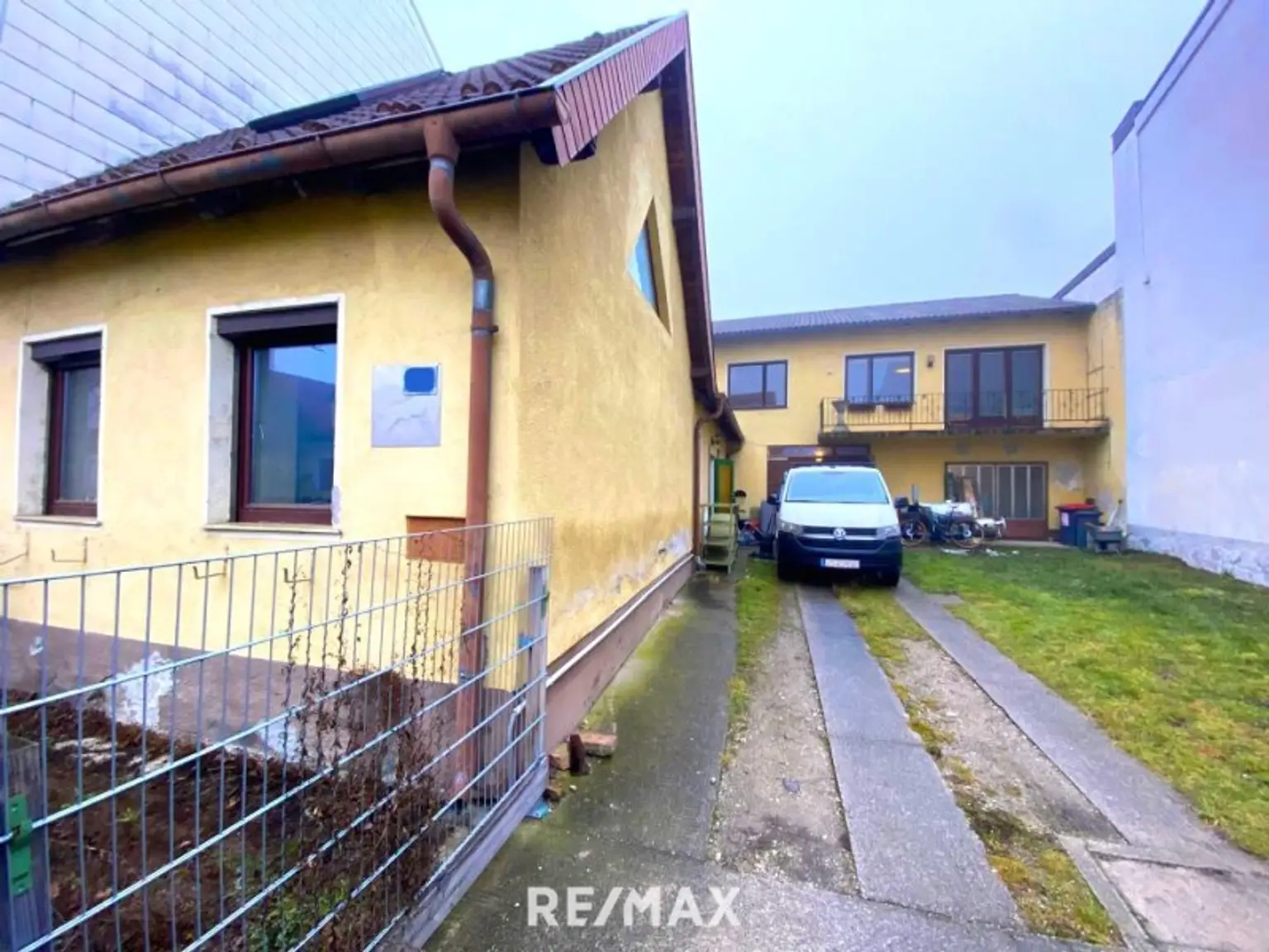 Wohnhaus Strassenansicht