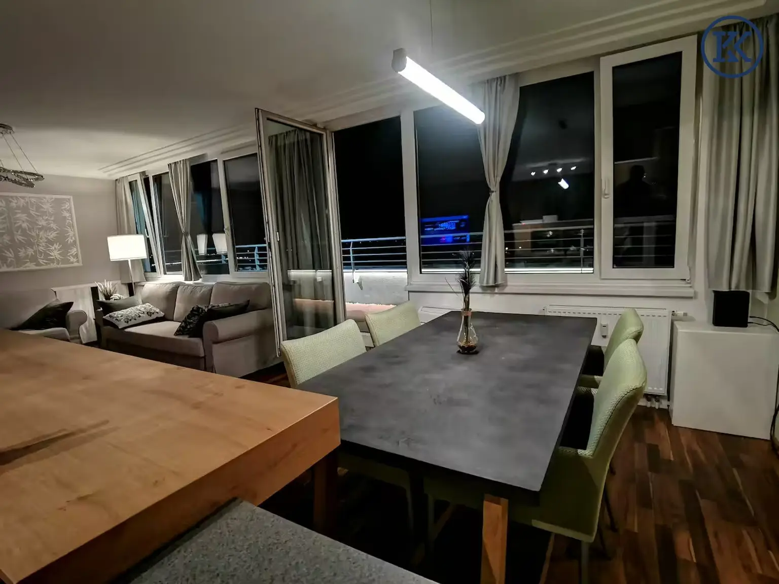 2 Zimmerwohnungen mit großer Terrasse im 8. Stockwerk!