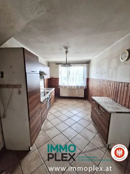 Einfamilienhaus in Ruhelage mit Schuppen und 4 Zimmer auf großem Grundstück, sanierungsbedürftig, zu kaufen!