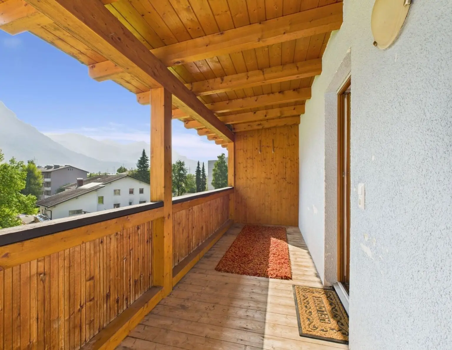 4,5 Zimmer Wohnung | Balkon | Abstellplatz