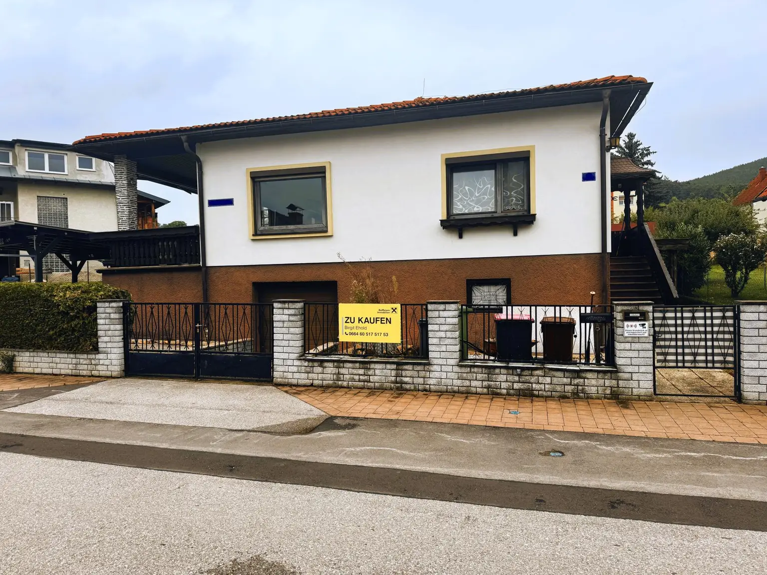 Charmanter Bungalow mit Keller, Garten und Nebenobjekten