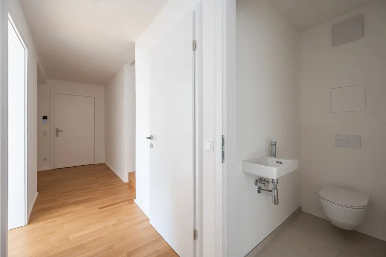 ++MOLLARD 50++ Unique 3-room apartment in the very heart of the city (2/12)