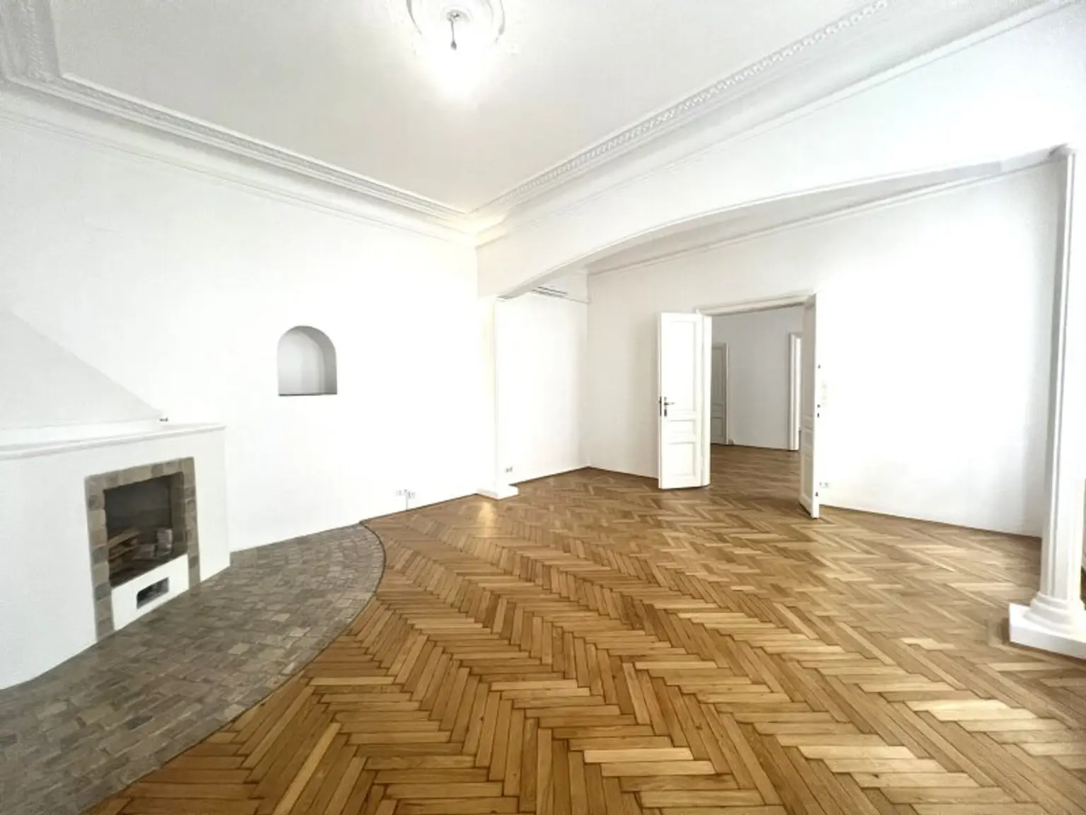 Schöne, repräsentative Büro- oder Kanzleiräumlichkeiten in bester Innenstadtlage - Nähe Stephansplatz (!)
