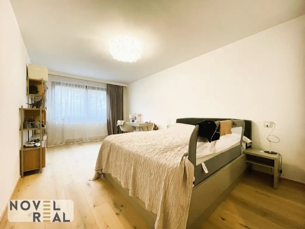 Exklusive Wohnung mit hochwertiger Ausstattung und Garage.