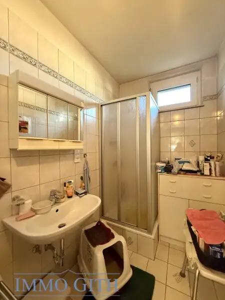 ELEGANTES STADTHAUS MIT GARTEN IN RUHIGER SACKGASSE NÄHE S-BAHN „WIEN KAISEREBERSDORF“ – IN 1110 WIEN ZU KAUFEN!