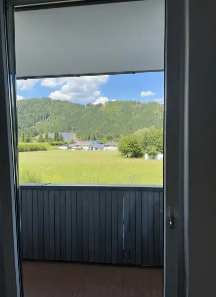 Lichtdurchflutete 5-Zimmer-Wohnung mit 2 Balkonen, 2 Bädern & neuer Küche – barrierefrei, zentrumsnah & top angebunden!