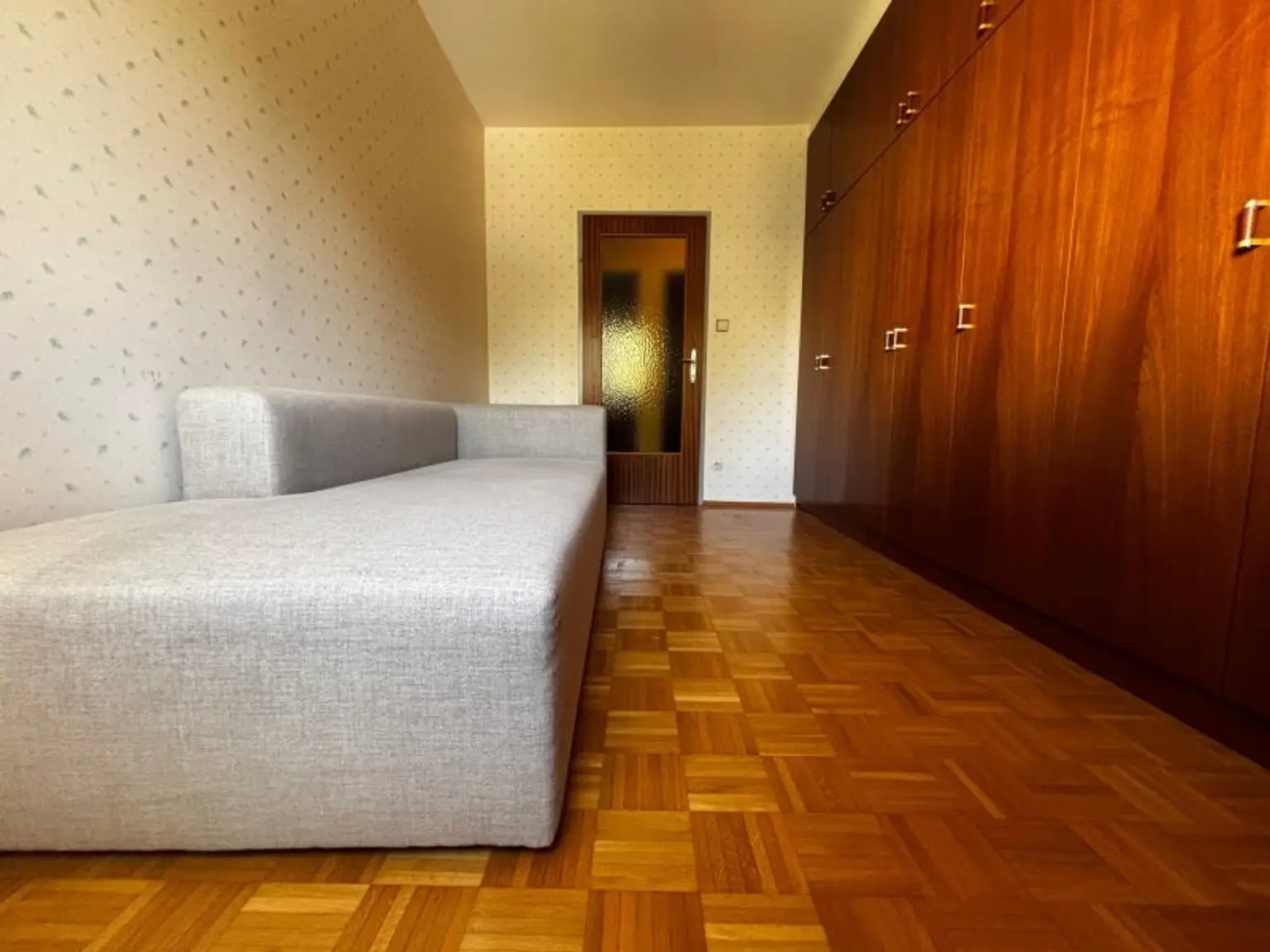 TOP-LAGE: Helle, zentral begehbare 3-Zimmer-Wohnung mit Loggia & Grünblick im Herzen Mödlings