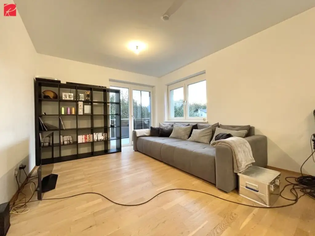 Moderne Wohnoase mit Abendsonne