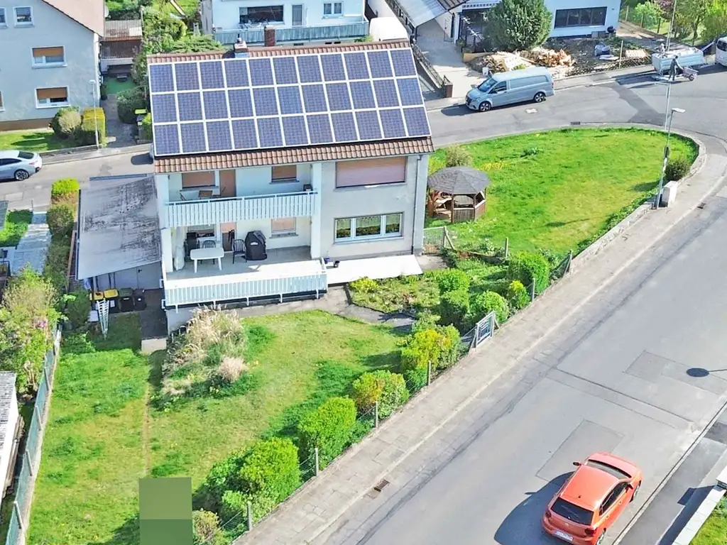 Attraktive Investitionsmöglichkeit – Zweifamilienhaus mit Potenzial