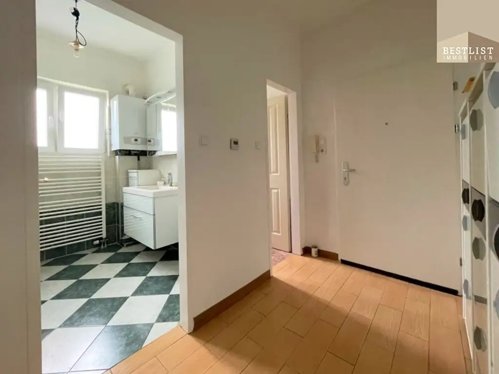 Terrassenwohnung - 3 Schlafzimmer  Geräumig, Günstig Selten