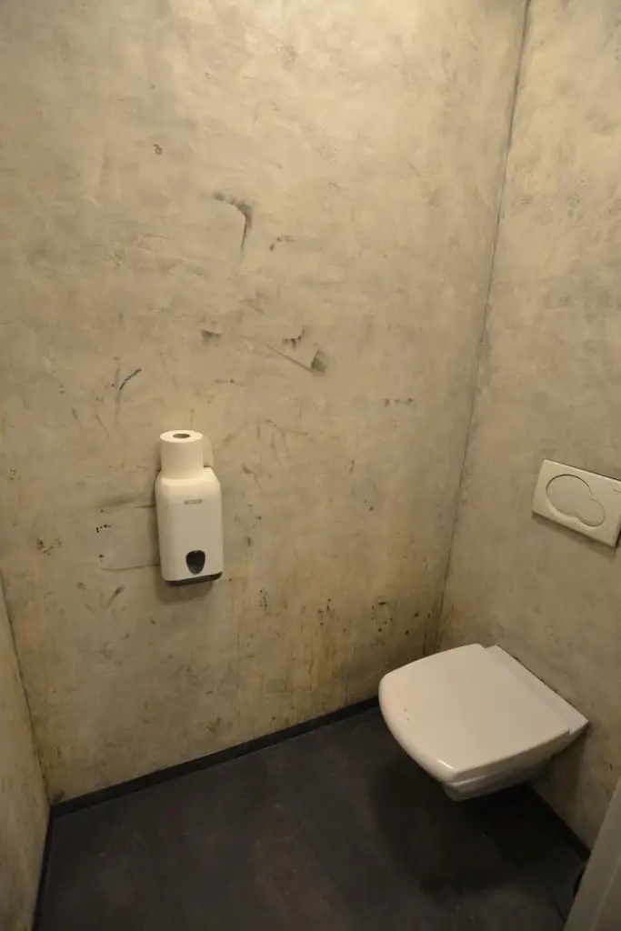 Geschäftslokal mit durchdachtem Grundriss & zwei Eingängen – flexibel nutzbar in guter Lage!