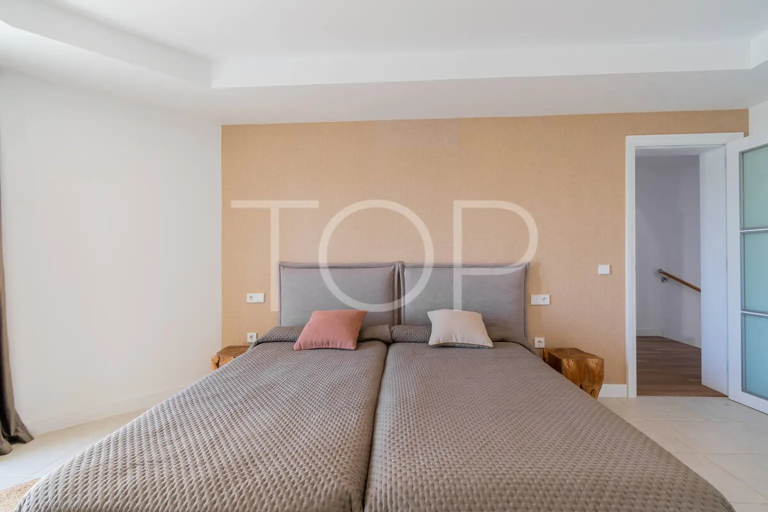 Atanaus-Los-Cristianos-Bedroom-Tenerife -6