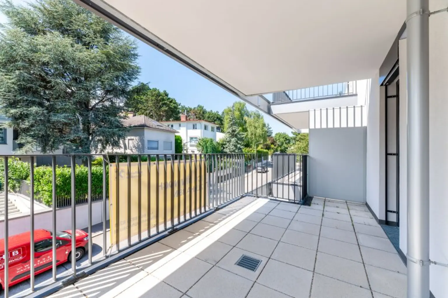 Erstbezug! Großzügige 3-Zimmer-Wohnung mit 2 Terrassen inkl. Stellplatz zu vermieten!