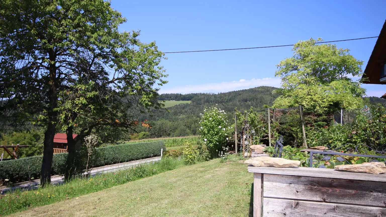 Wohnen wo andere Urlaub machen - Haus mit Traumaussicht nahe Stubenbergsee