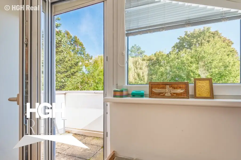 1190 Wien Döbling Lichtdurchflutete 5-Zimmer Dachgeschoß-Maisonette mit Panoramaterrassen und zwei Garagenplätzen