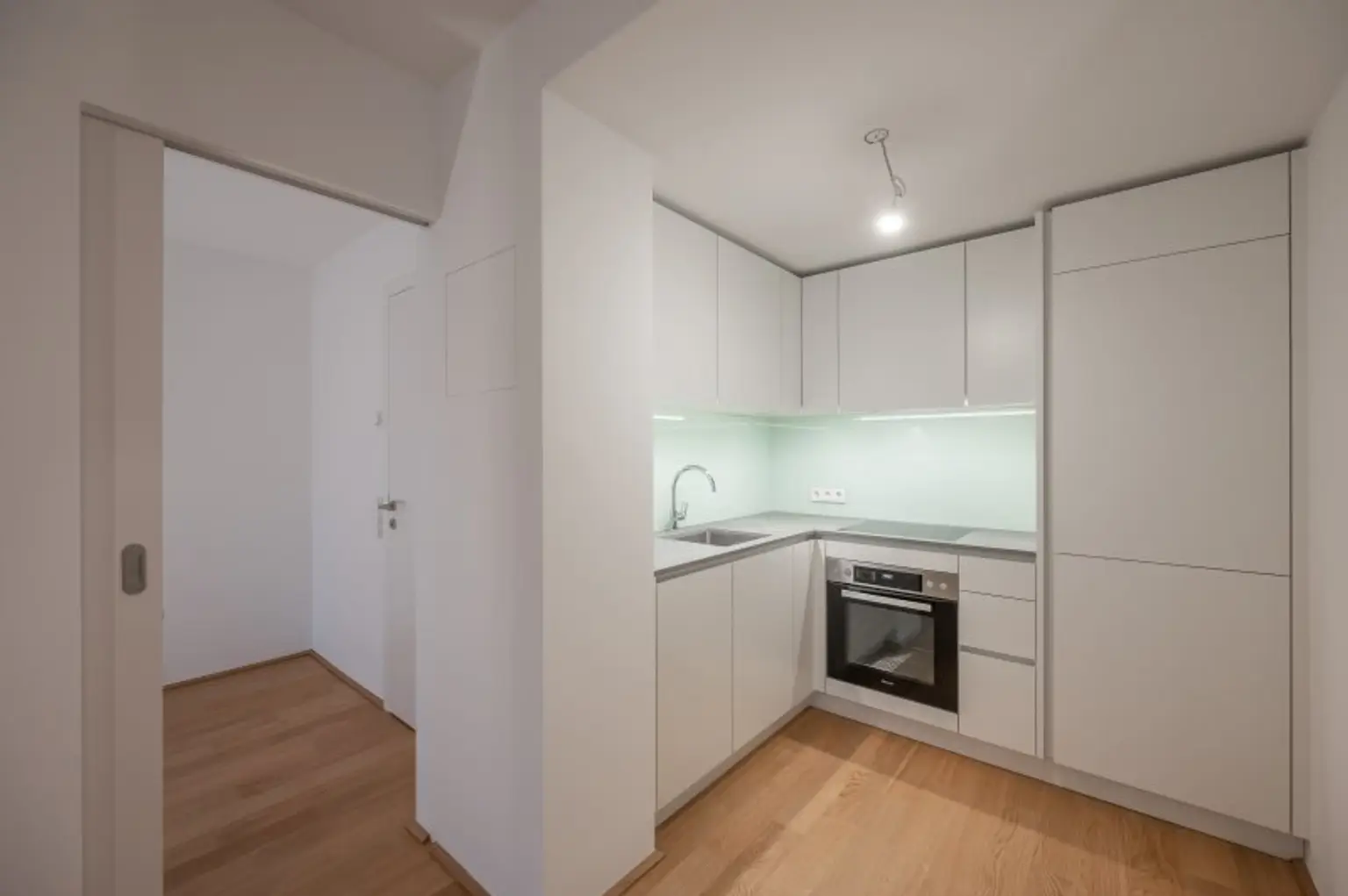 EDUART-Die Kunst des Wohnens: Hochwertiger 2-Zimmer NEUBAU-ZWEITBEZUG im Erdgeschoss! (6/1)