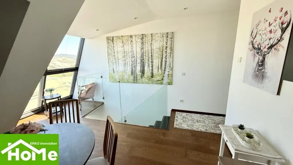 Moderne Dachwohnung auf 2 Etagen und 26m2 Terrasse