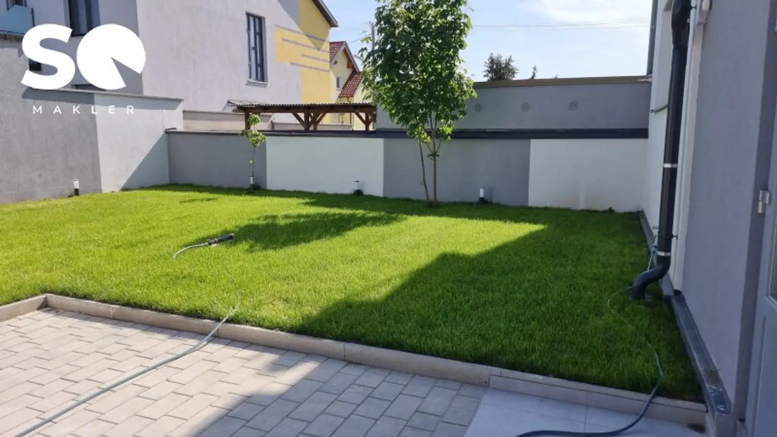 #SQ - WIENER NEUSTADT: EXKLUSIVES WOHNERLEBNIS FÜR FAMILIE, ARBEIT UND MEHR – TRAUMHAUS MIT DACHTERASSE UND FERNBLICK