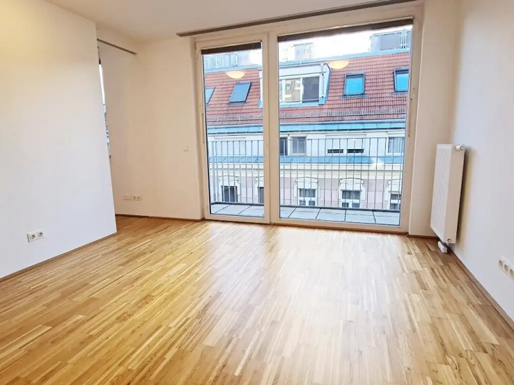 AM SPITZ-NÄHE, gepflegte 36 m2 Neubau mit 4 m2 Balkon, 2 Zimmer, Komplettküche, Wannenbad, Parketten, Garagenplatz möglich, Leopold-Ferstl-Gasse
