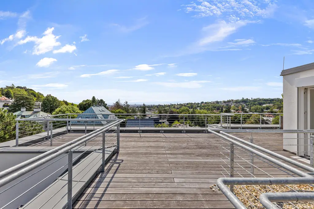 DG-Wohnung mit atemberaubender Dachterrasse in absoluter Grünruhelage
