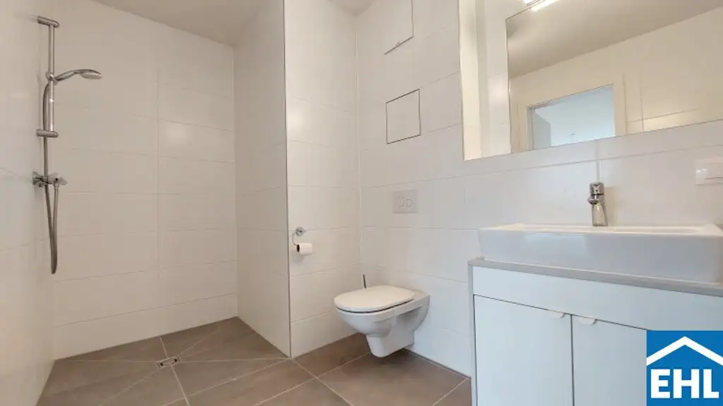 LEOPOLD XXI – Lichtdurchflutete 3-Zimmer-Dachgeschosswohnung mit 2 Balkonen!