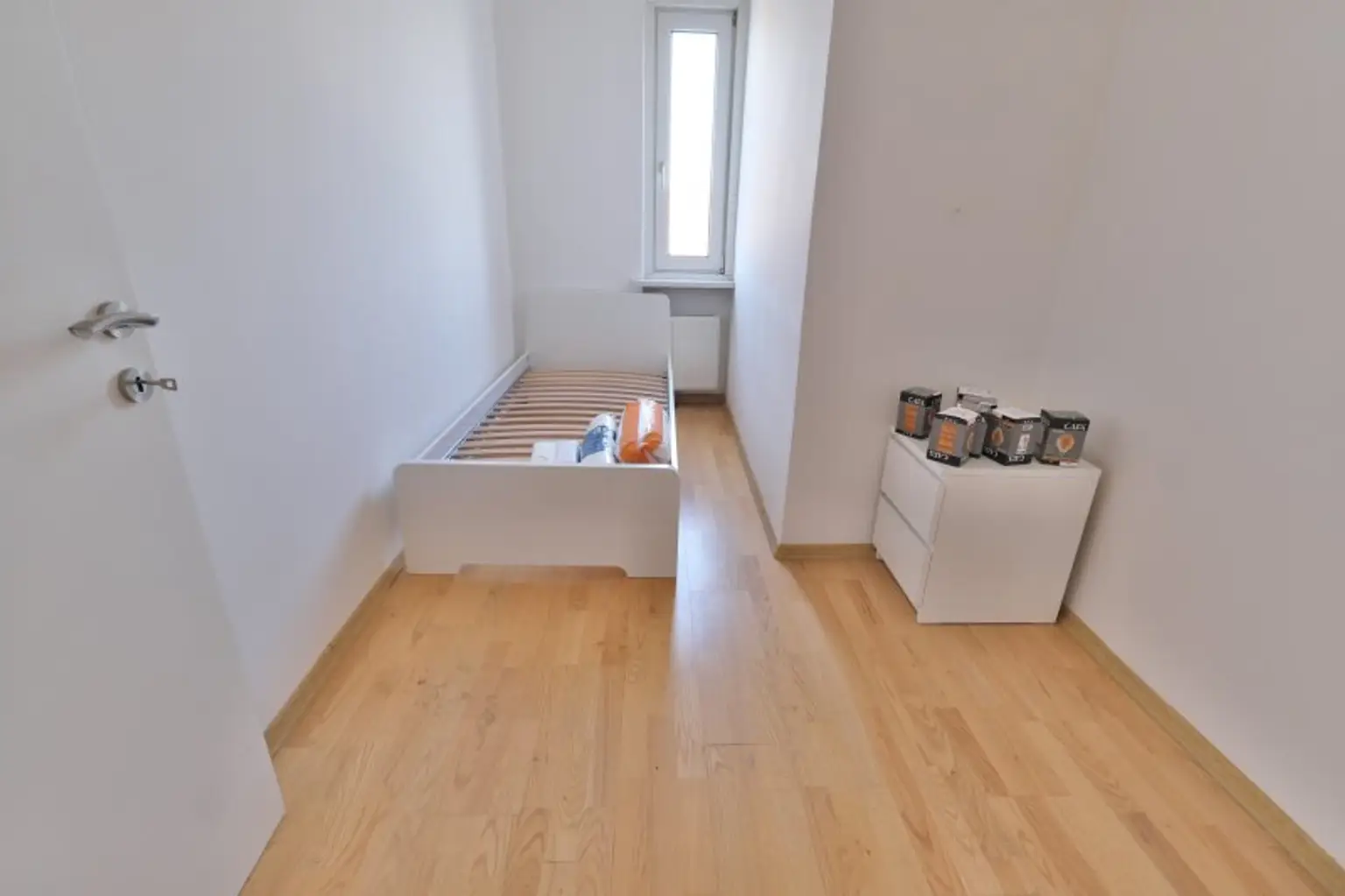 145 m² möblierte 5-Zimmer-Dachterrassenwohnung mit Untervermietrecht bzw. als WG / Arbeiterquartier