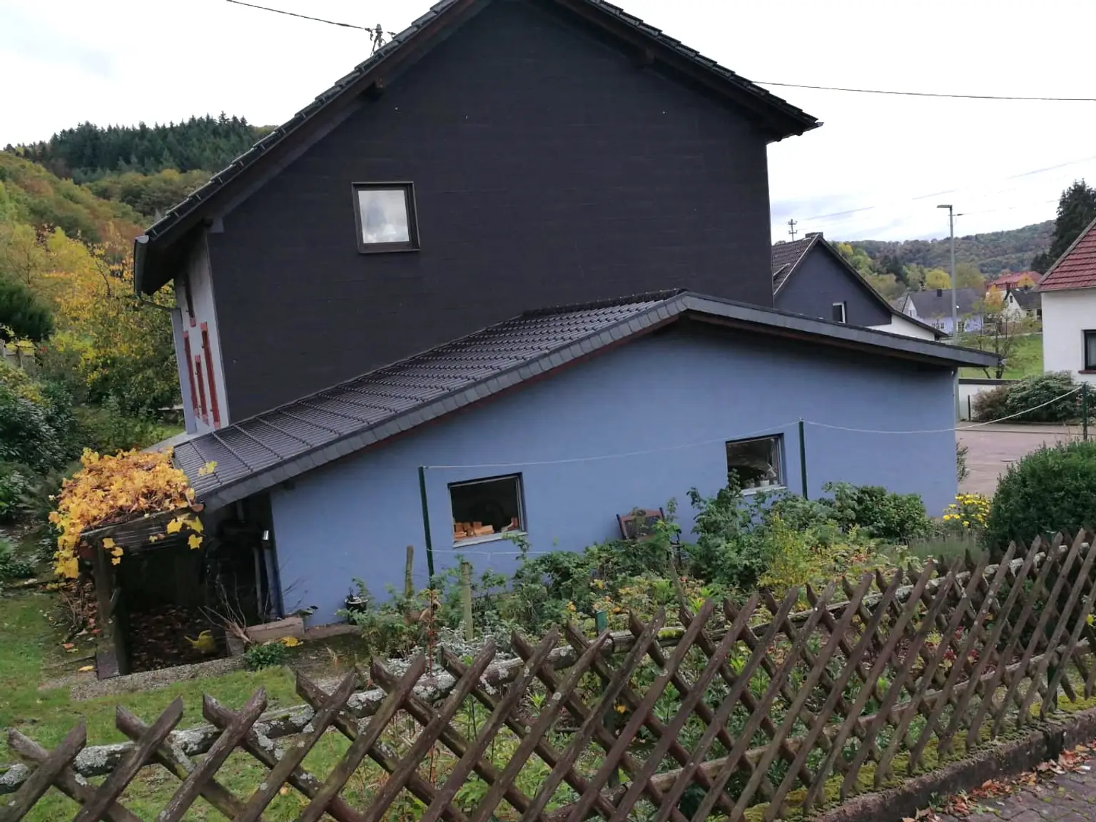 Seitliche-Garage-Sommer