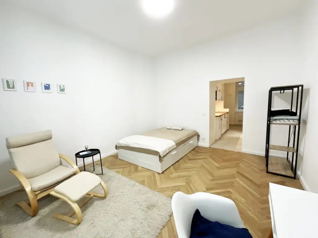 **NEU** fabelhafte 1-Zimmerwohnung in zentraler Lage - möbliert