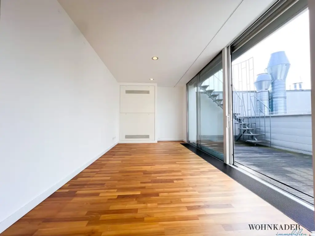 Exklusive 130 m² Dachgeschosswohnung mit Terrasse, Dachterrasse und atemberaubendem Blick auf den Stephansdom