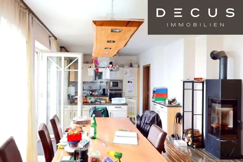 TRAUMHAFTES EINFAMILIENHAUS MIT MIT WOHNKÜCHE, 4 SCHLAFZIMMERN UND GROSSEM GARTEN