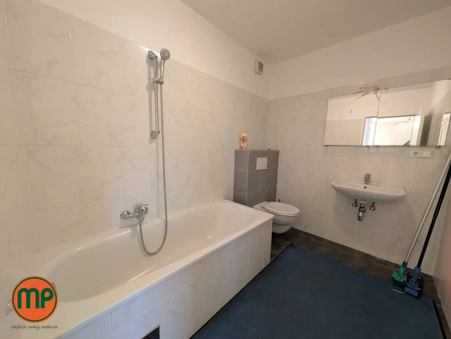 NUR FÜR ÄRZTE: Patientenpotential trifft Top-Anbindung: Ihre Praxis direkt an der U6