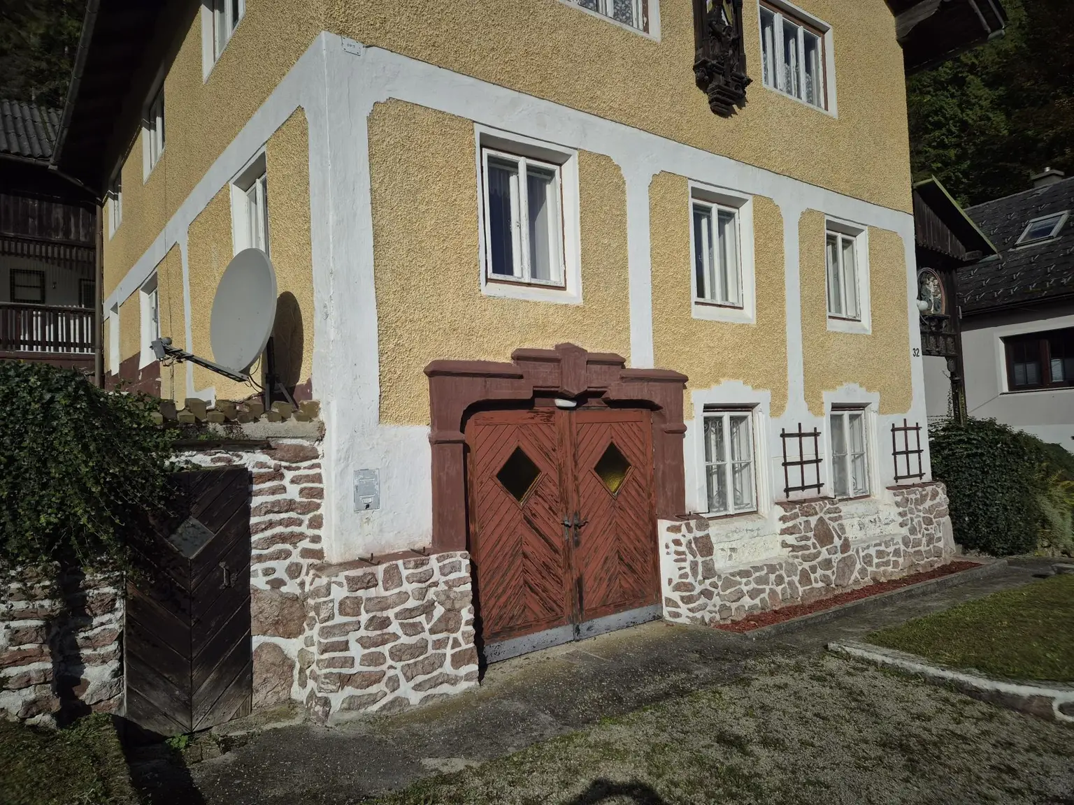 Ein Haus, das Geschichte atmet – und auf seinen neuen Besitzer wartet.