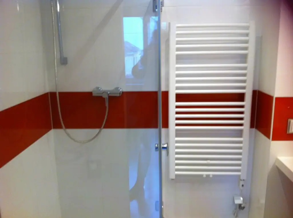 Kaulbachstrasse - Moderne 2 Zimmer mit Balkon bei Schloss Hetzendorf