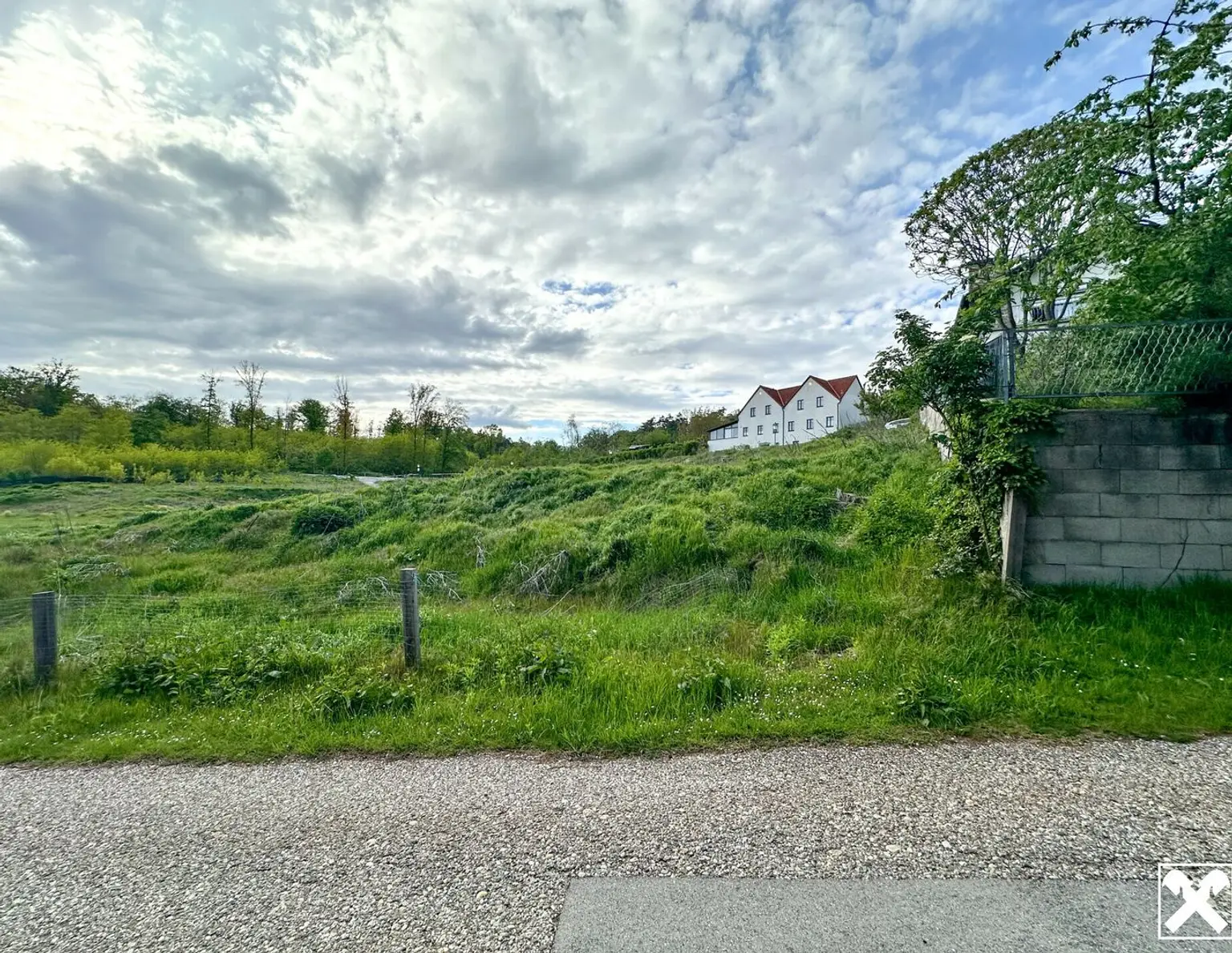 TRAUMGRUNDSTÜCK GESUCHT? AUSSERGEWÖHNLICHE, RUHIGE, ERHÖHTE WOHNLAGE IN LEOBENDORF