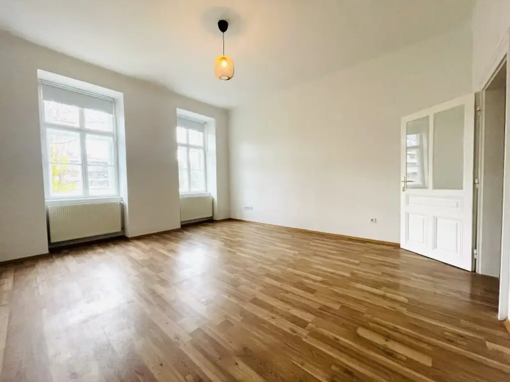 Altbaucharme - neu sanierte 1-Zimmer Wohnung mit möglichen Balkon - Nähe Landstraße