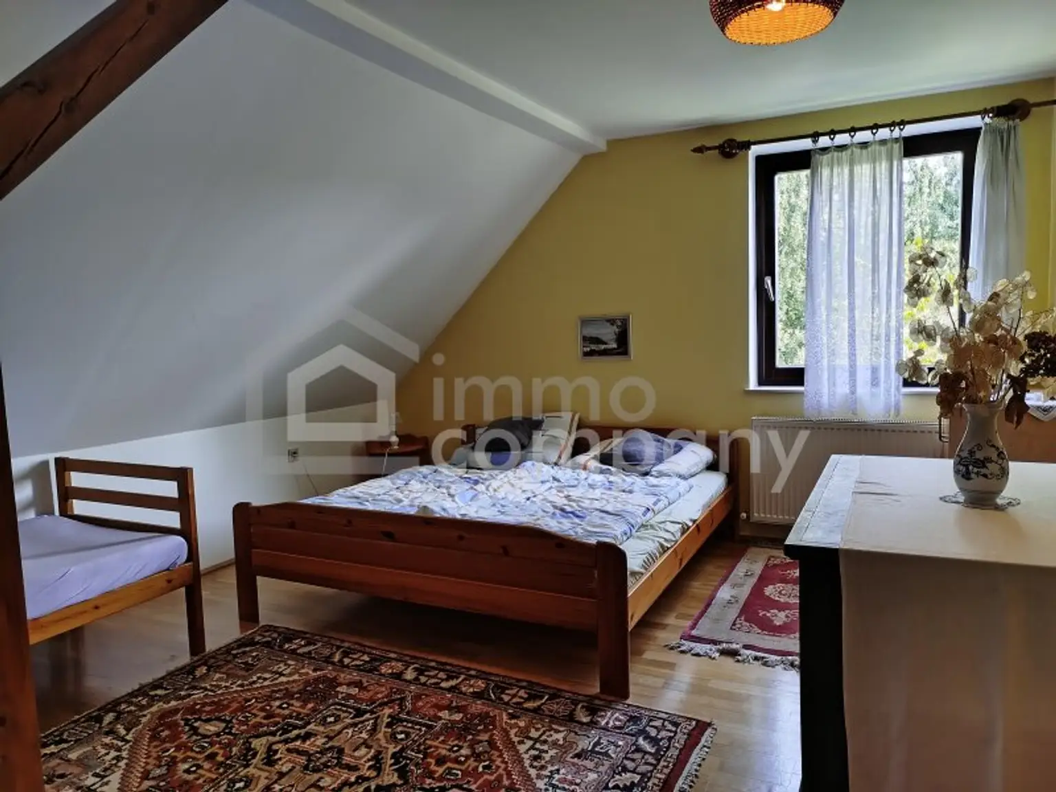 Einfamilienhaus mit großem Garten in ruhiger Sackgasse