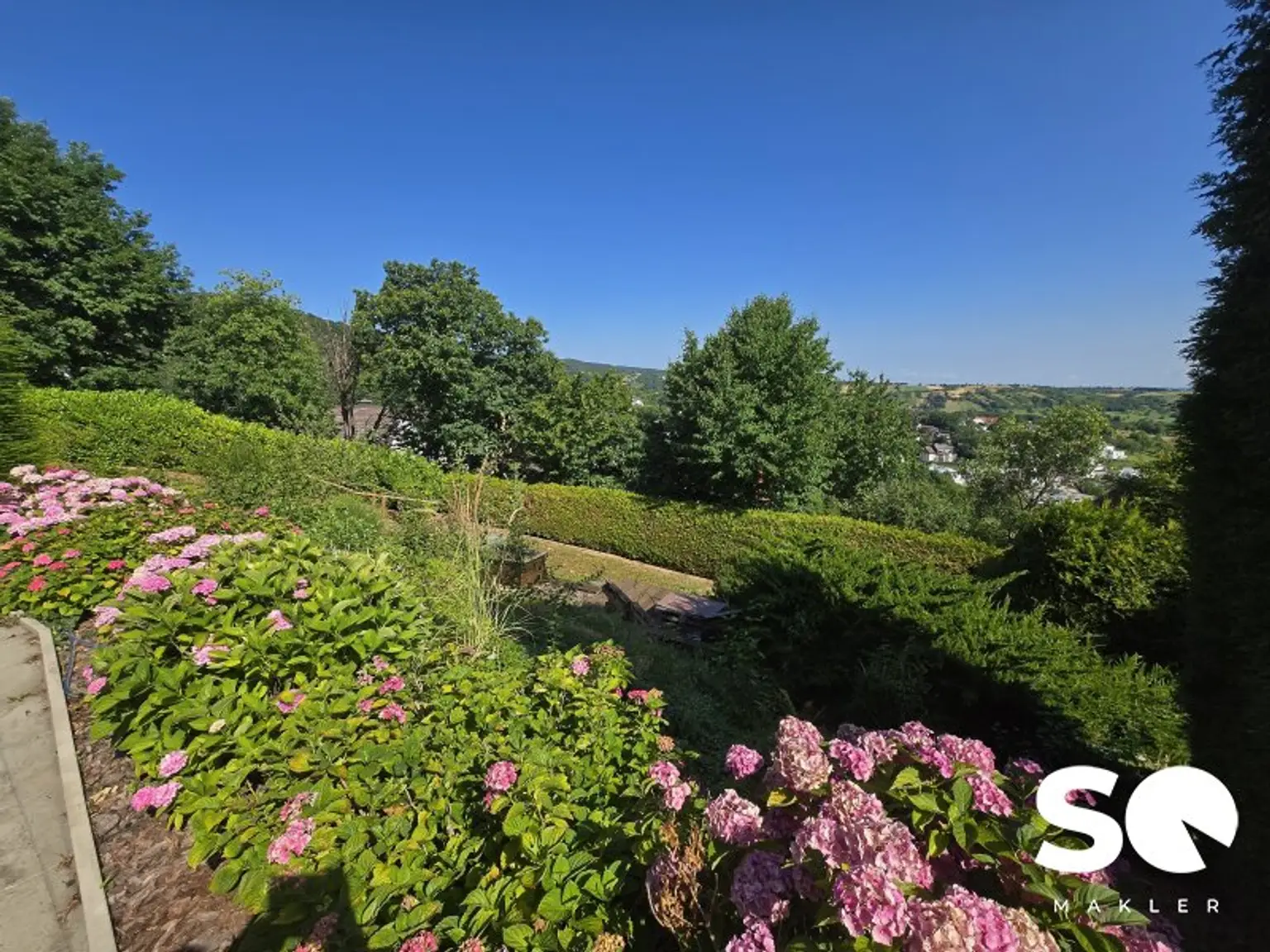 #SQ - FORCHTENSTEIN: 2 WOHNHÄUSER MIT BURGBLICK IN TRAUMHAFTER LAGE