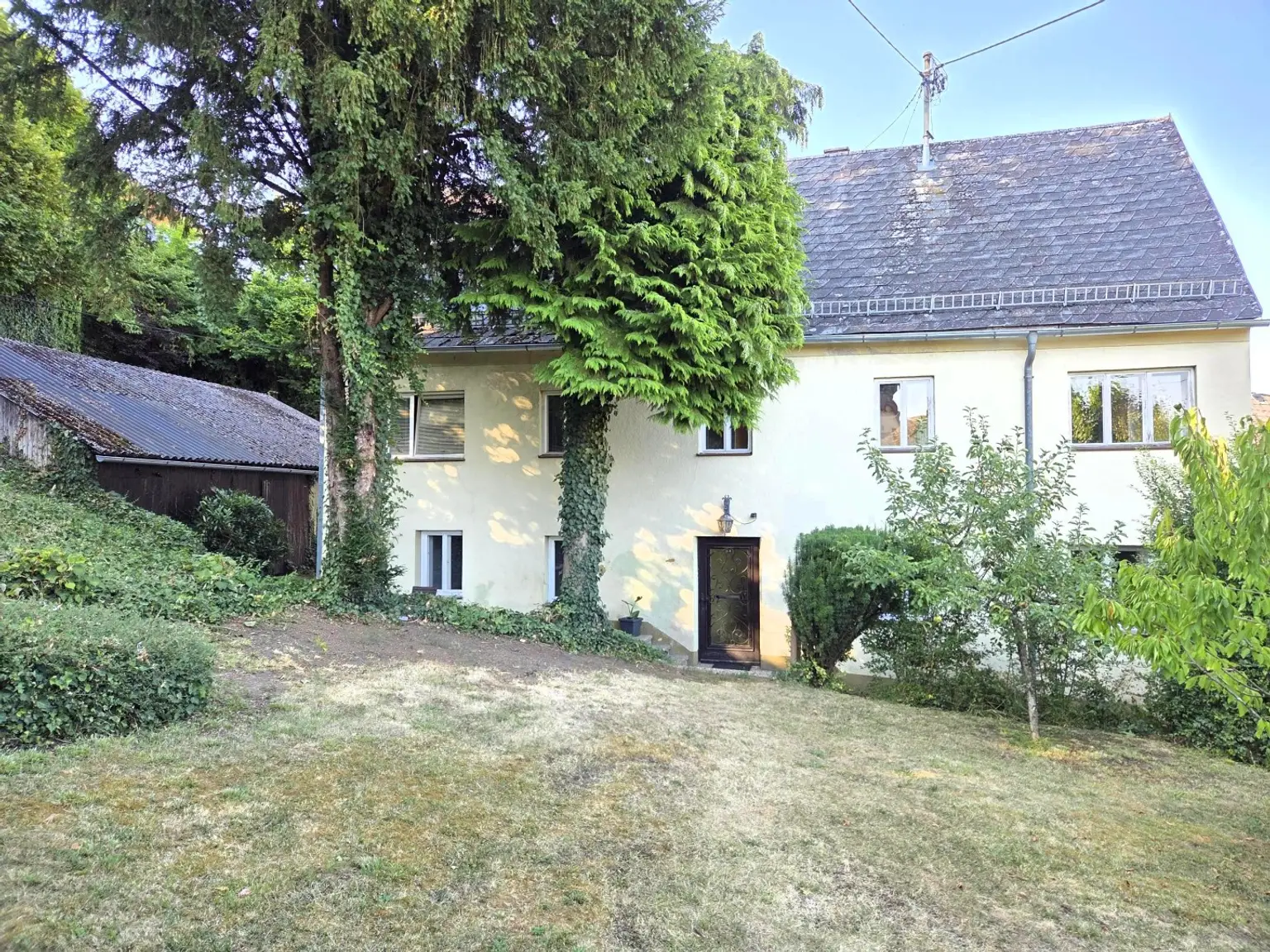 Ansicht mit Garten