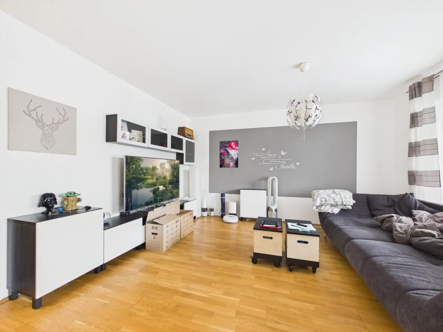 CAM04191G0-PR0087-STILL009