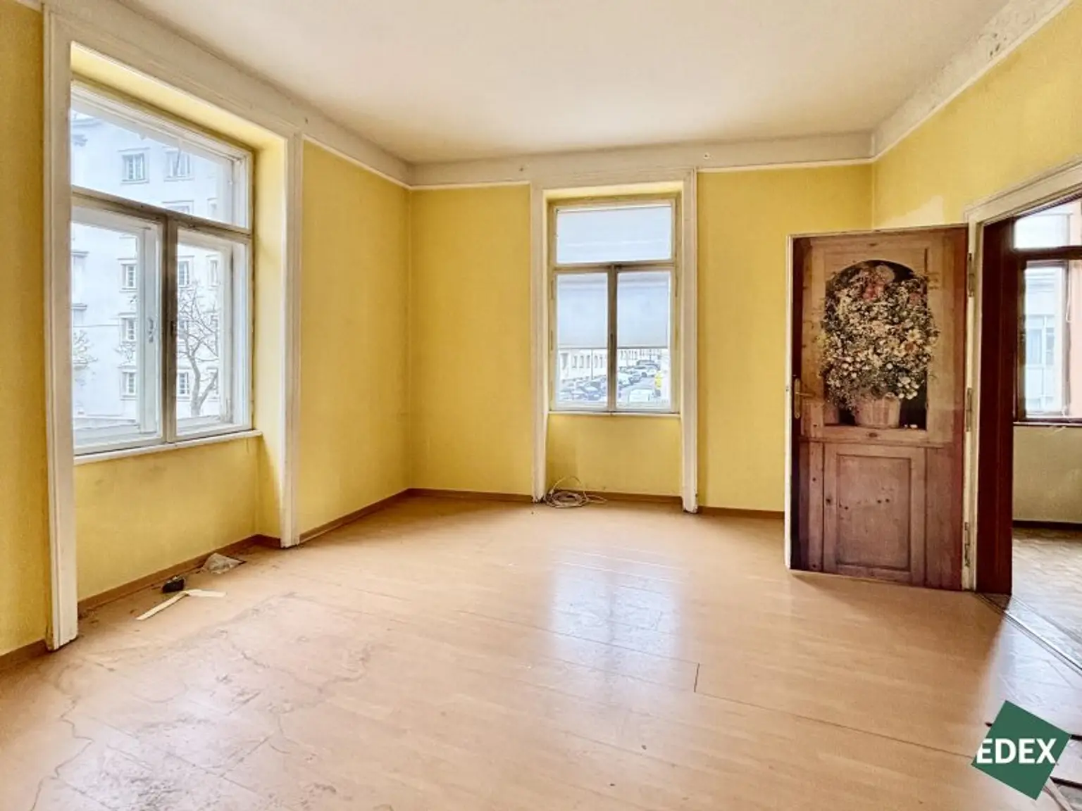 Sanierungsobjekt: 2 Zimmer Wohnung beim Erich-Auer-Park, 1140 Wien