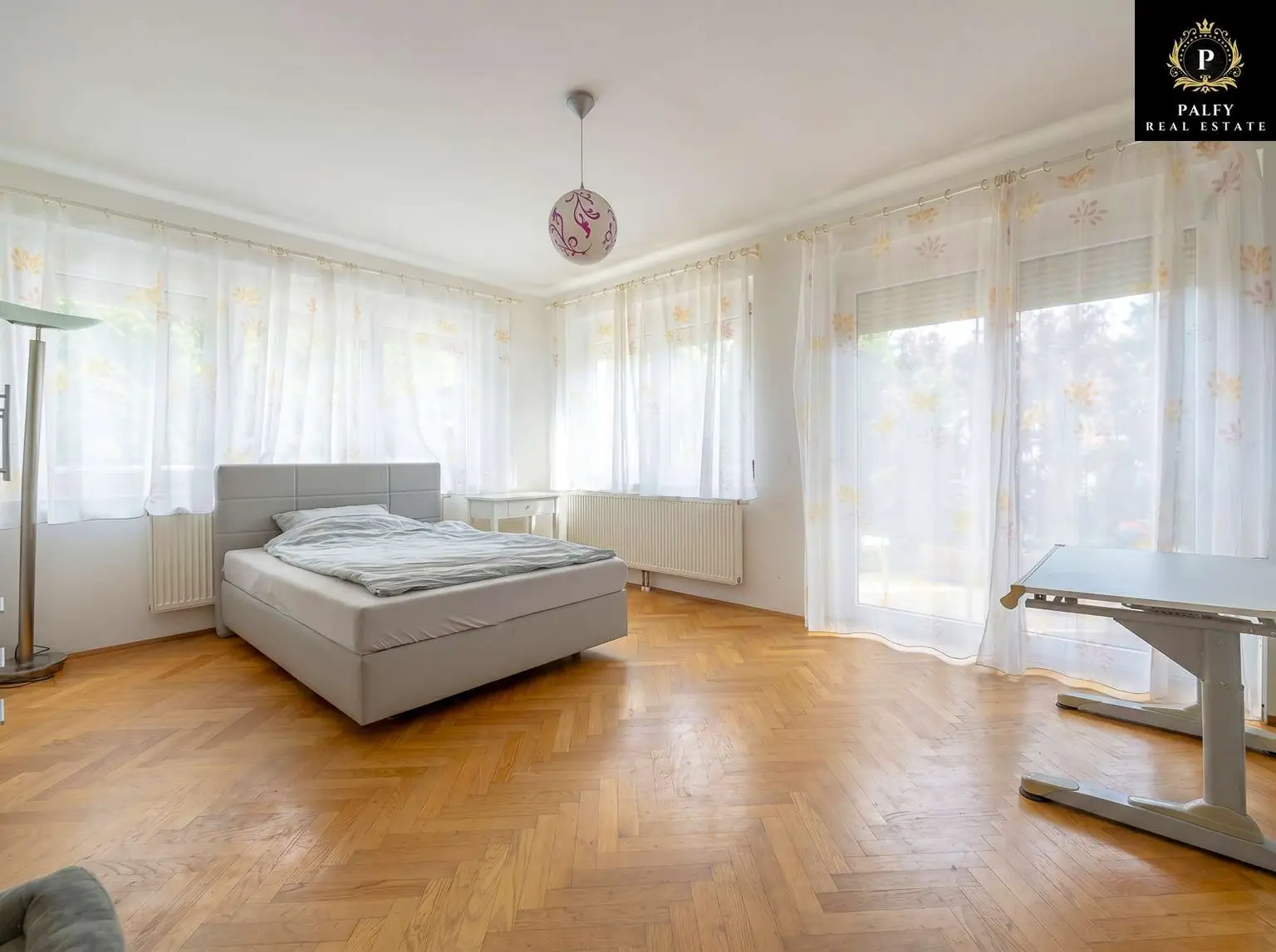 Zimmer zur Terrasse
