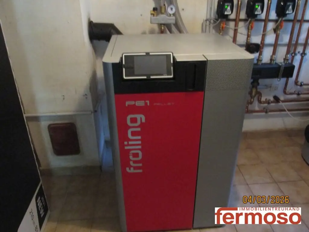 Traumhafter Bungalow vollunterkellert mit Fitness und Kino, perfekt und gepflegt mit wunderbaren Garten