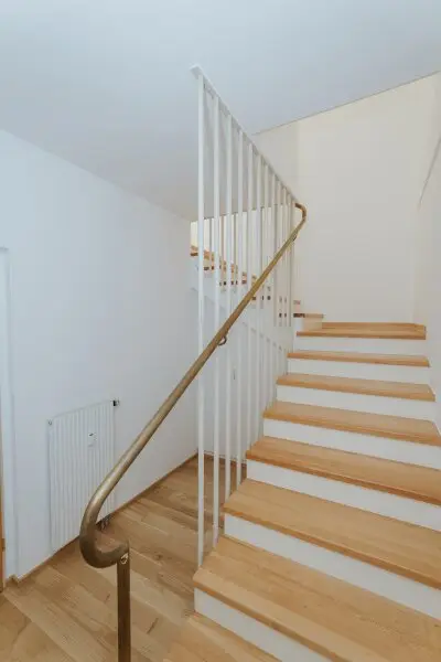Schöne klimatisierte 3 Zimmer Maisonettewohnung im Dachgeschoß