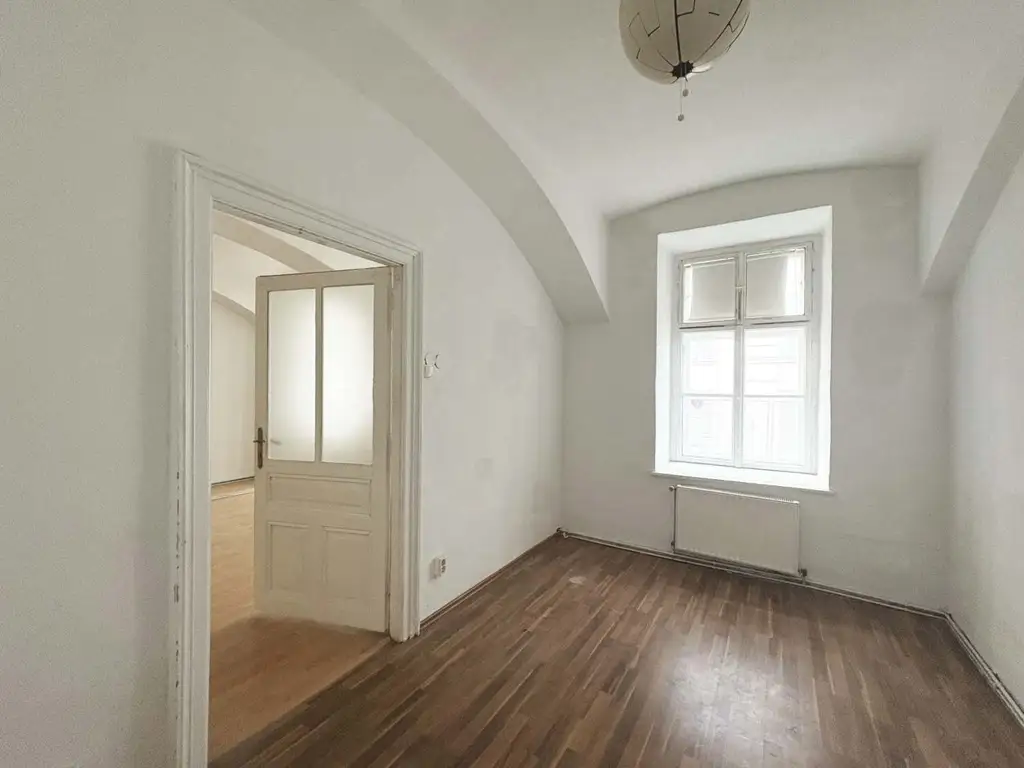 2 Zimmer Wohnung in Top Lage - 
Nahe altes AKH und Rathaus
